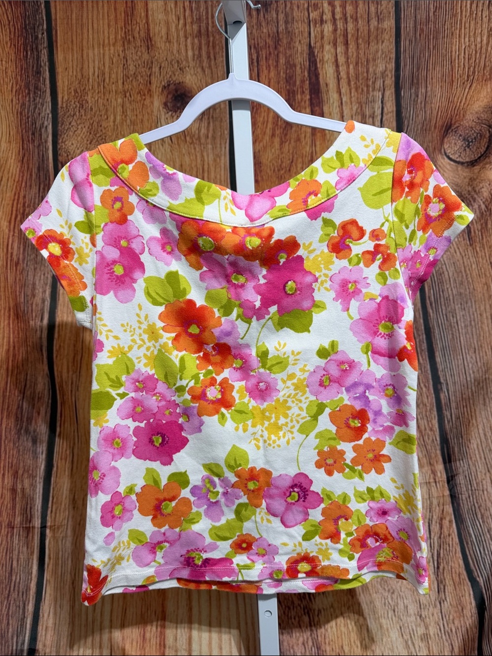 ๐จ(4/$10) Rafaella Colorful Keyhole Front Top Size M - Picture 3 of 3